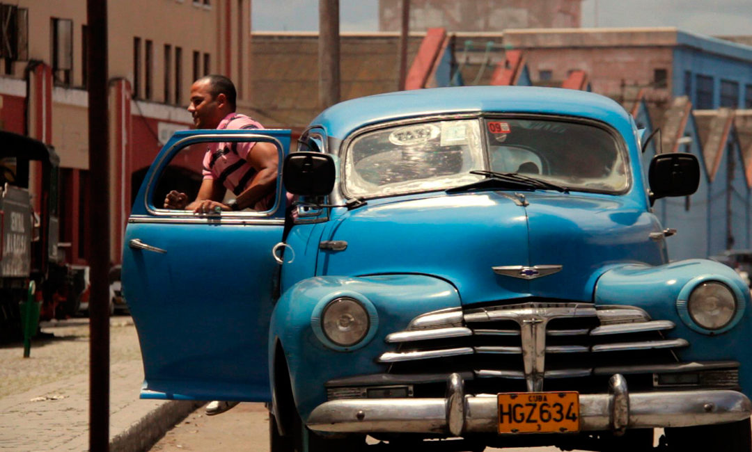 Cine y música con sabor cubano con la presentación de la película «La Habana en un almendrón» de la cineasta PNR Patricia de Luna en Sala Equis